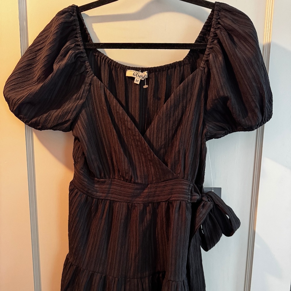 NWT black mini dress with side tie, puff sleeves size M